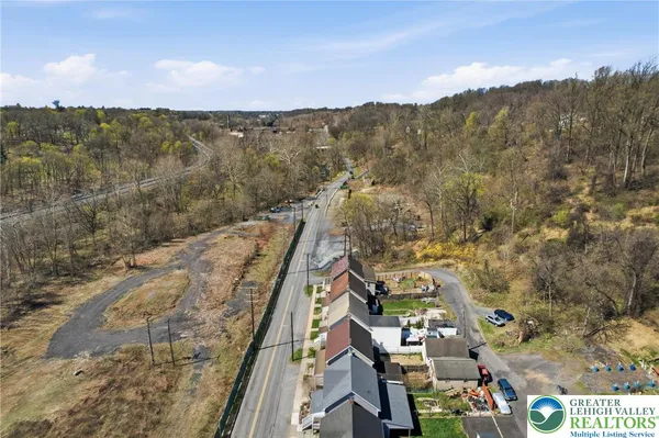 $2,500 | 1065 Bushkill Drive, Easton, PA 18042