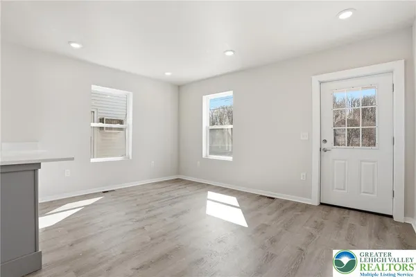 $2,500 | 1065 Bushkill Drive, Easton, PA 18042