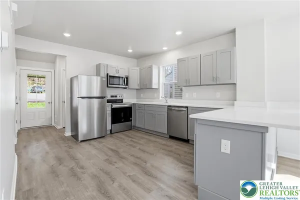 $2,500 | 1065 Bushkill Drive, Easton, PA 18042