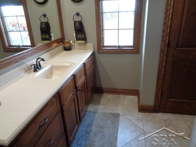 7089 Hupfer Road Freeland, MI 48623 - Photo 22 of 37 Master Bathroom