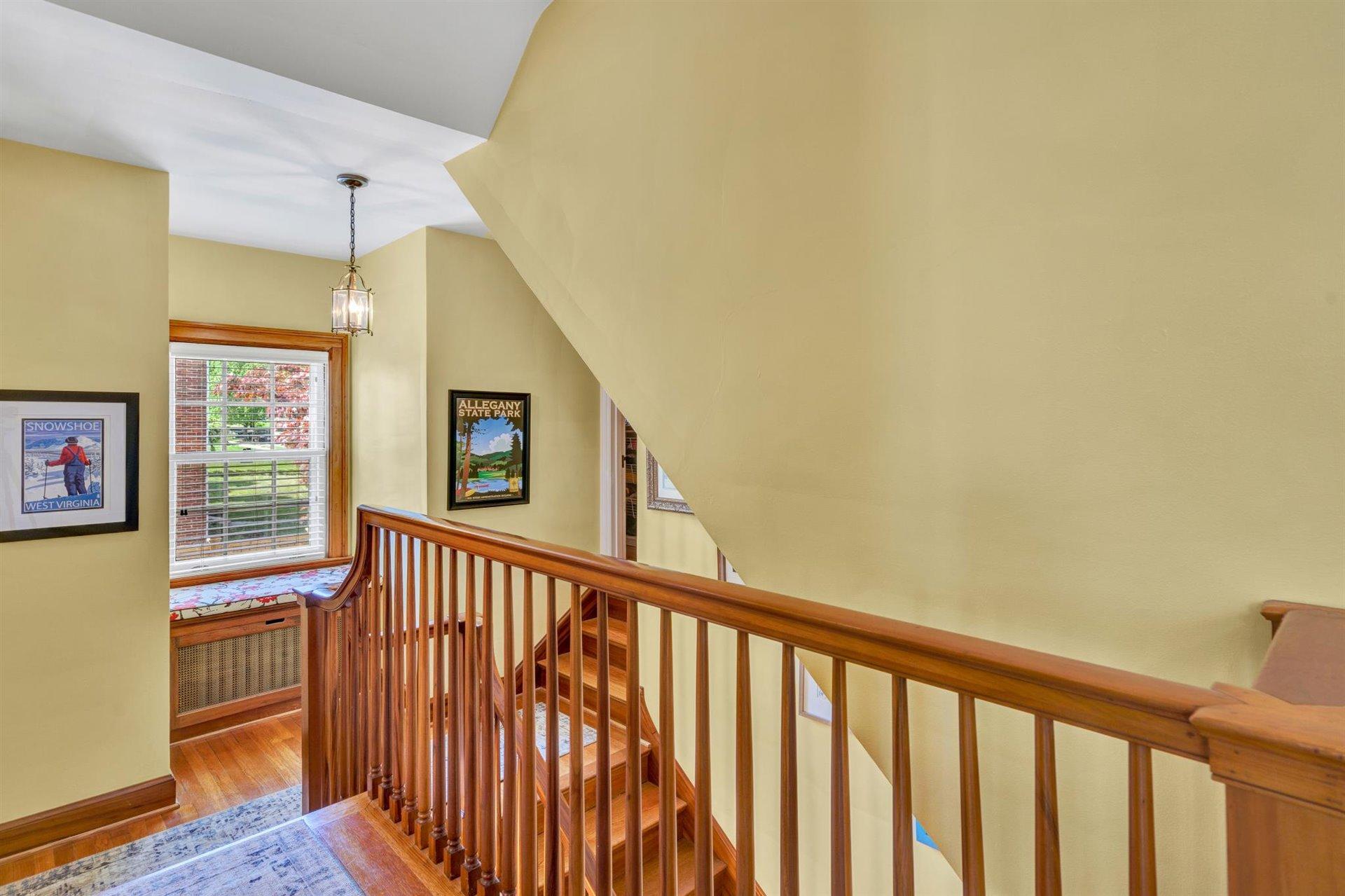 2103 Grandin Road Southwest Roanoke, VA 24015 - Photo 28 of 71 2nd floor landing