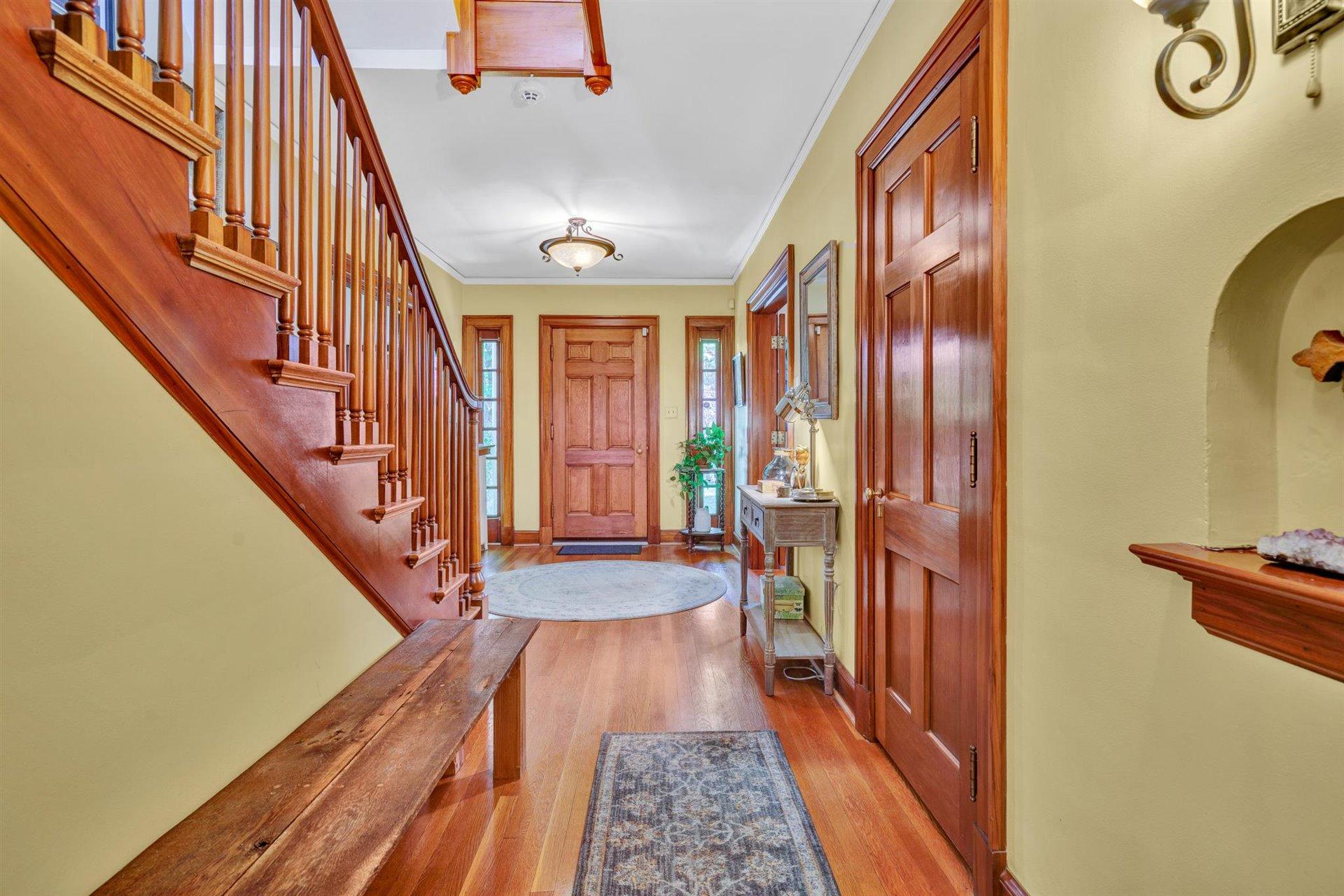 2103 Grandin Road Southwest Roanoke, VA 24015 - Photo 10 of 71 Hallway
