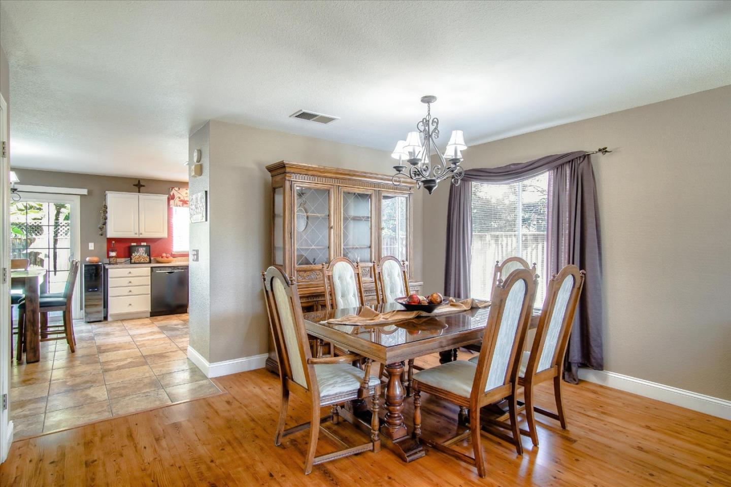 2745 Valley View Road Hollister, CA 95023 - Photo 21 of 47 Gallery Image 21