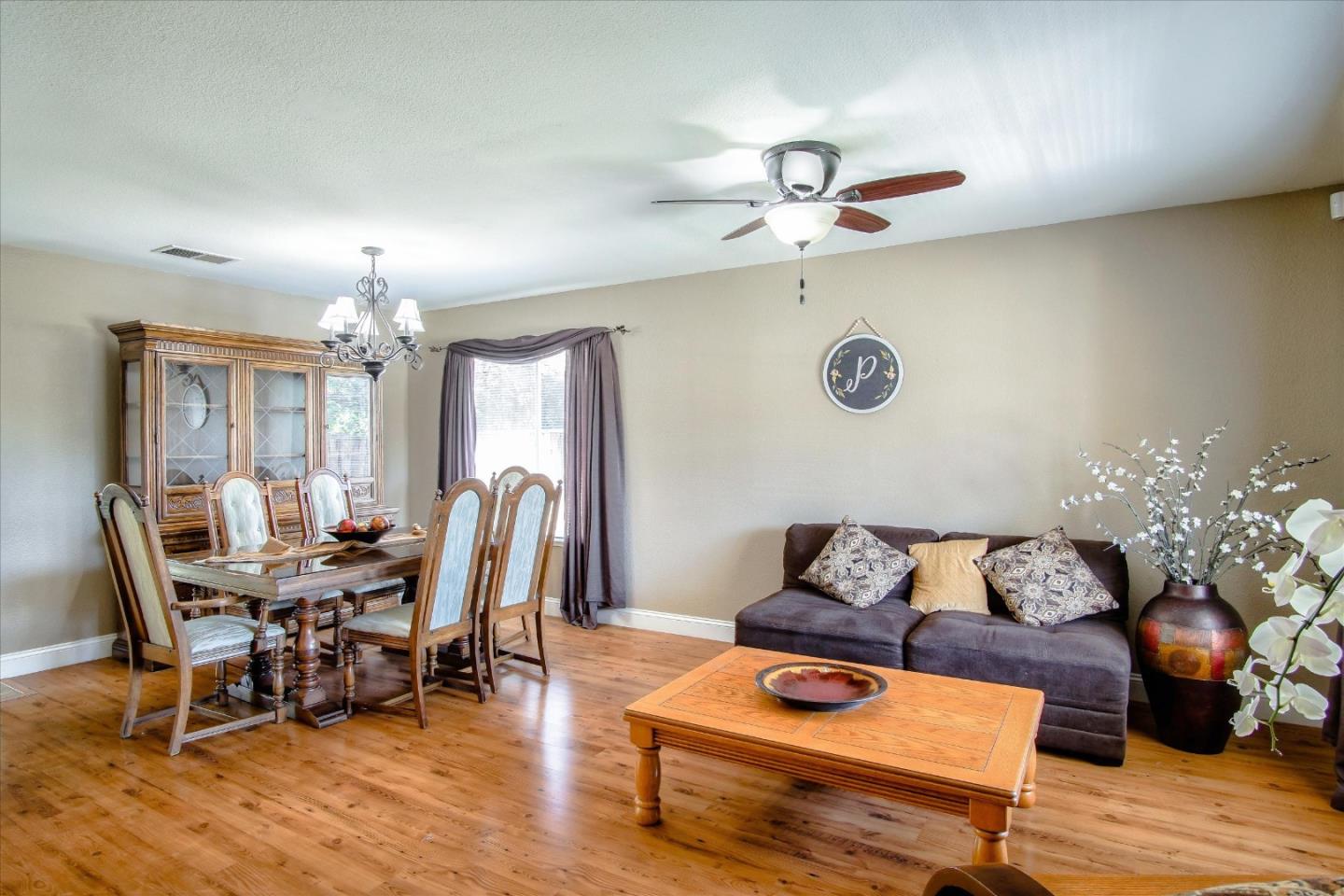 2745 Valley View Road Hollister, CA 95023 - Photo 8 of 47 Gallery Image 8