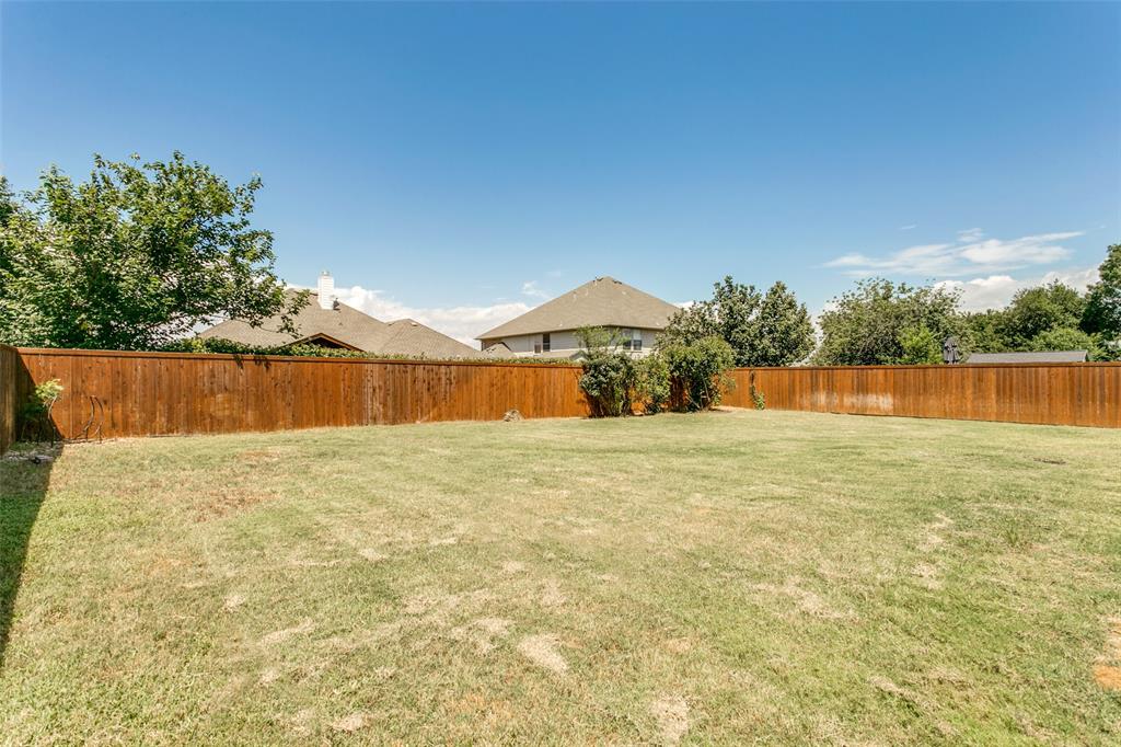 4107 Waverly Road Corinth, TX 76208 - Photo 25 of 30 There is room here for all of the activities!