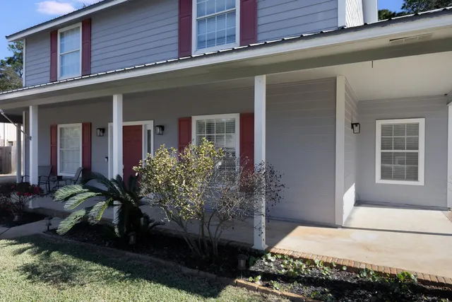 a house view with a outdoor space