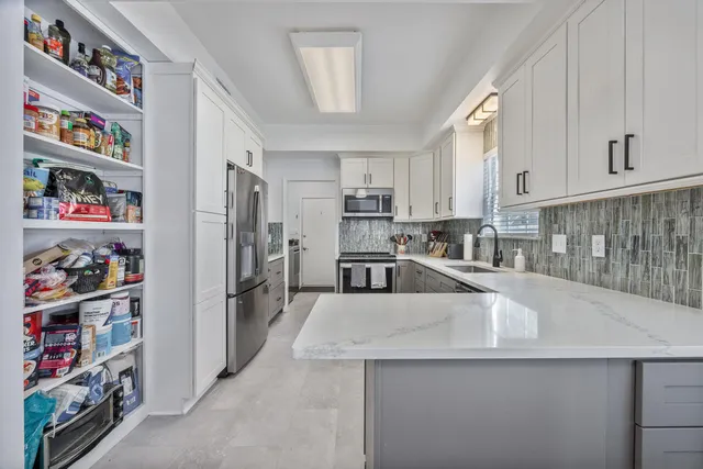 a picture of a floor plan