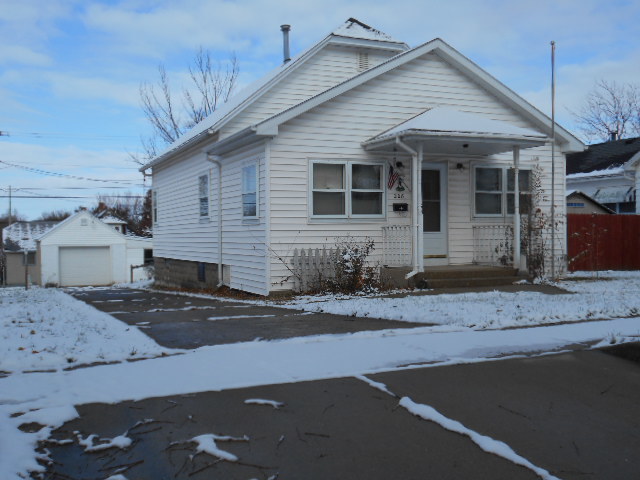 208 West Cleveland Street Spring Valley, IL 61362 - Photo 11 of 13