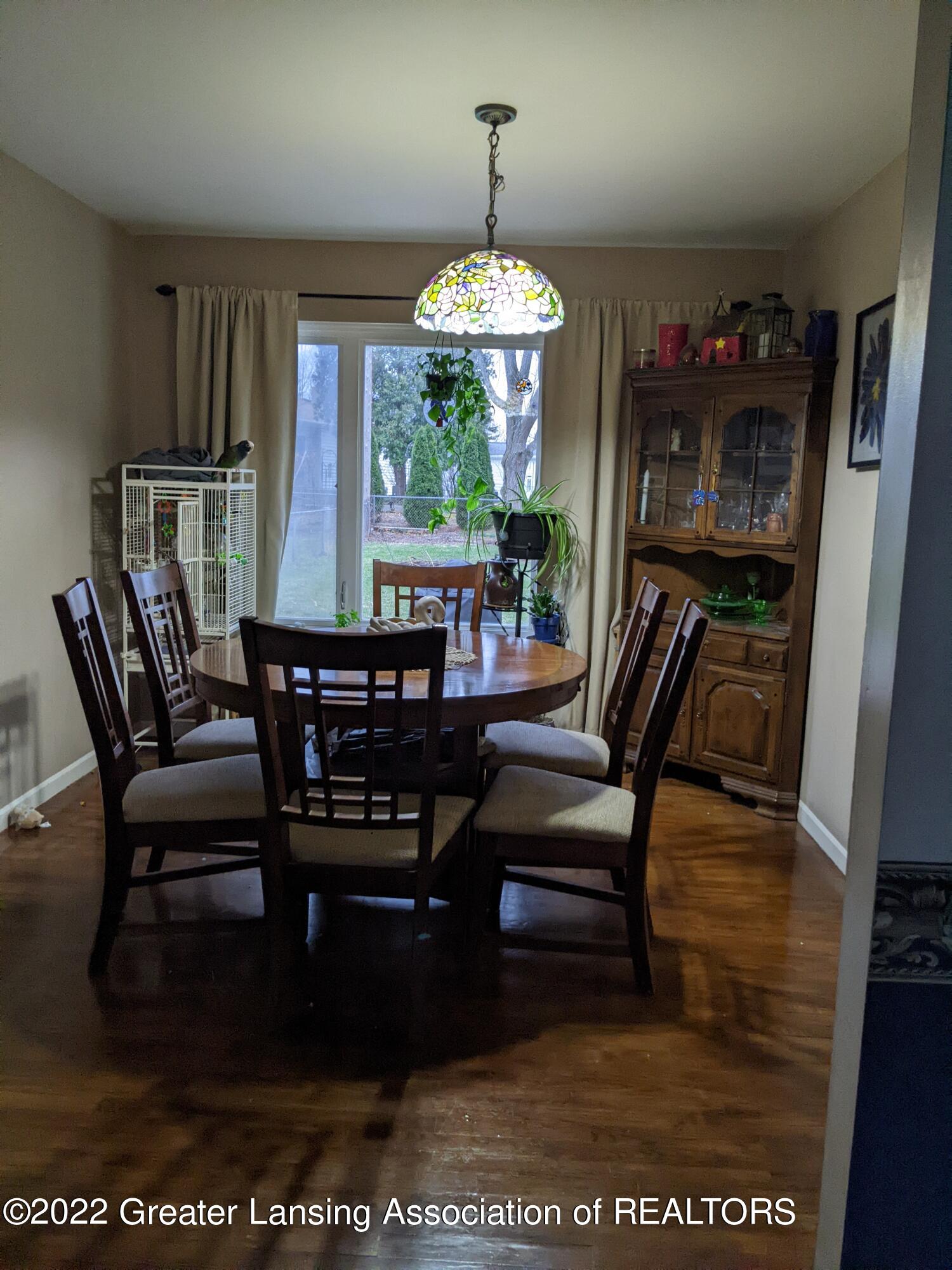 2911 Cumberland Road Lansing, MI 48906 - Photo 12 of 24 PXL_20220331_224109772
