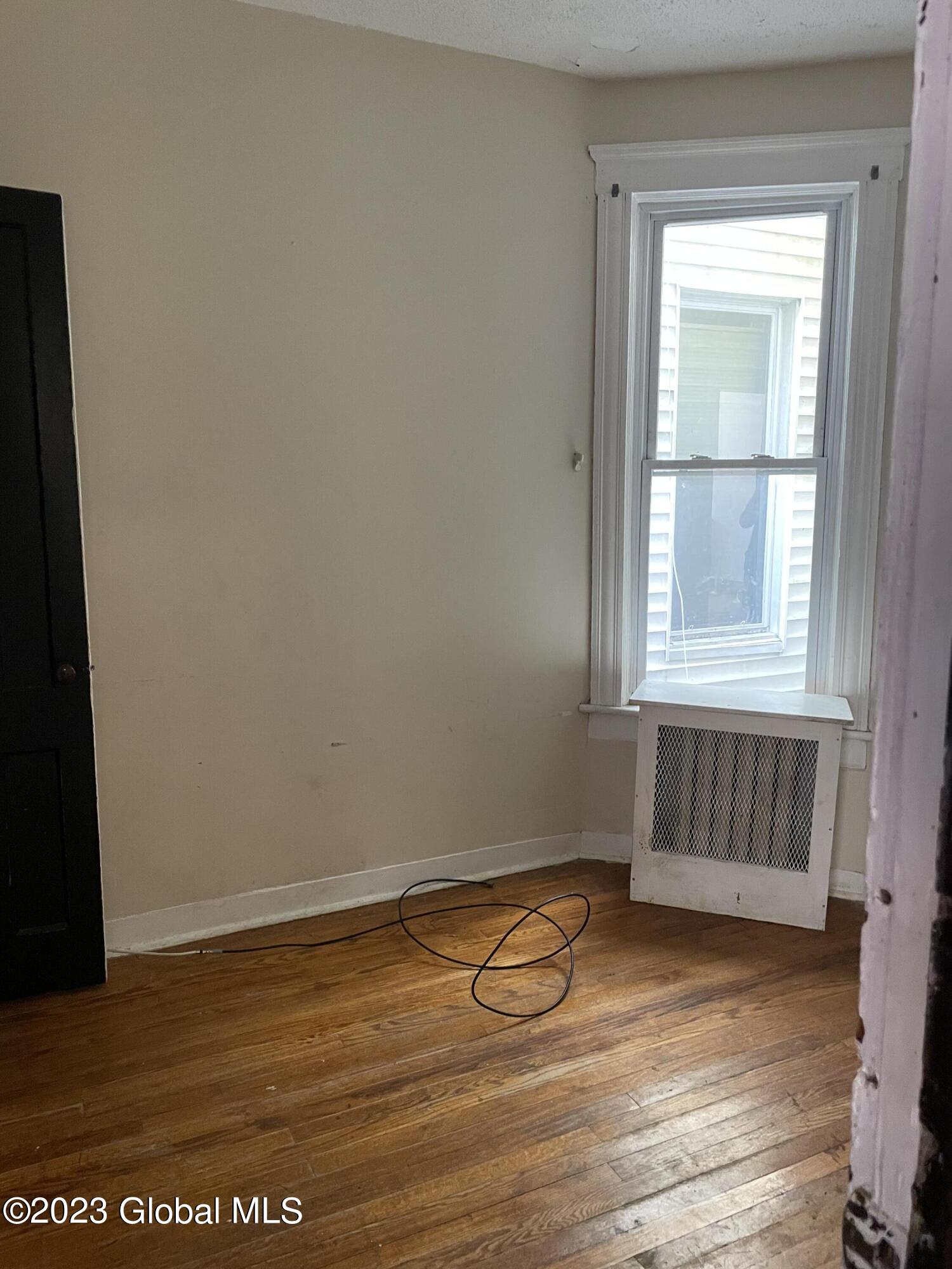 329 2nd Street Albany, NY 12206 - Photo 4 of 19 9C92D1F7-F957-4A41-A22D-8B09FA3A61C4
