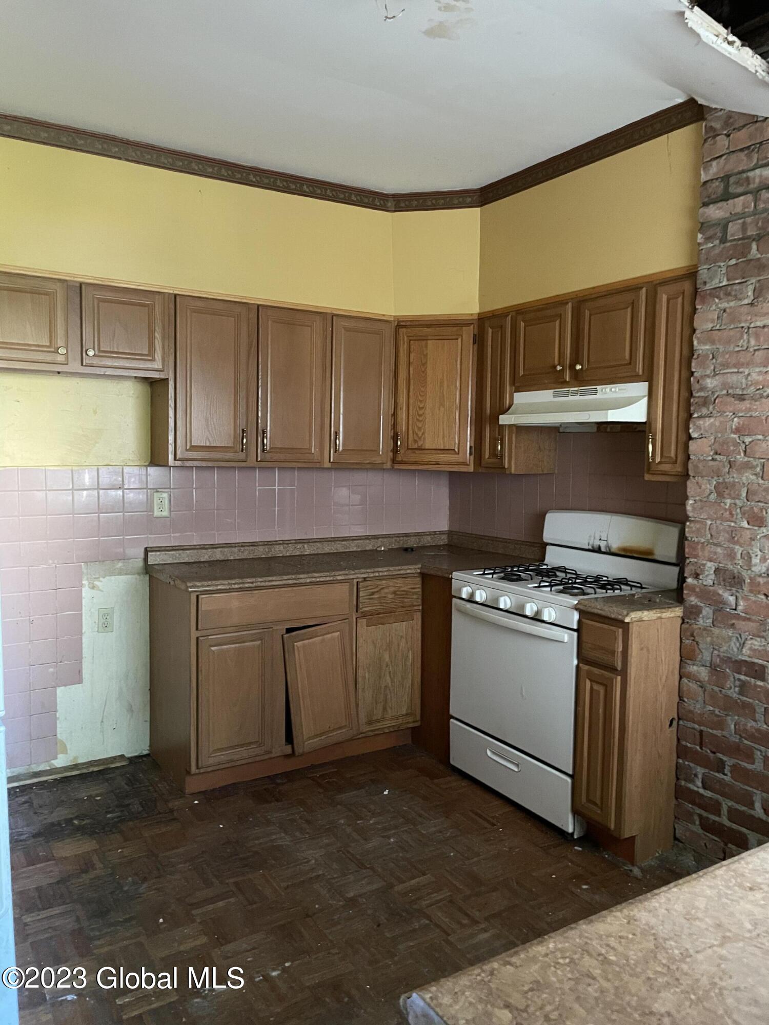 329 2nd Street Albany, NY 12206 - Photo 8 of 19 8E6D215E-C074-49D2-99F0-6683B3AB3886