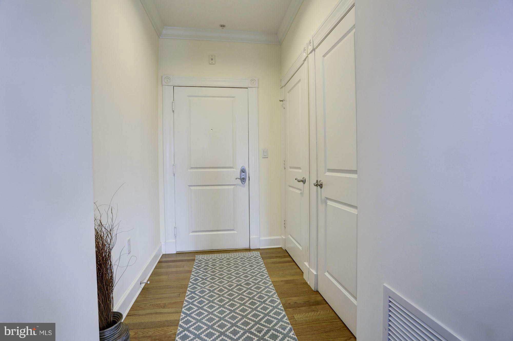 401 13th Street Northeast, Unit 408 Washington, DC 20002 - Photo 4 of 30 Foyer