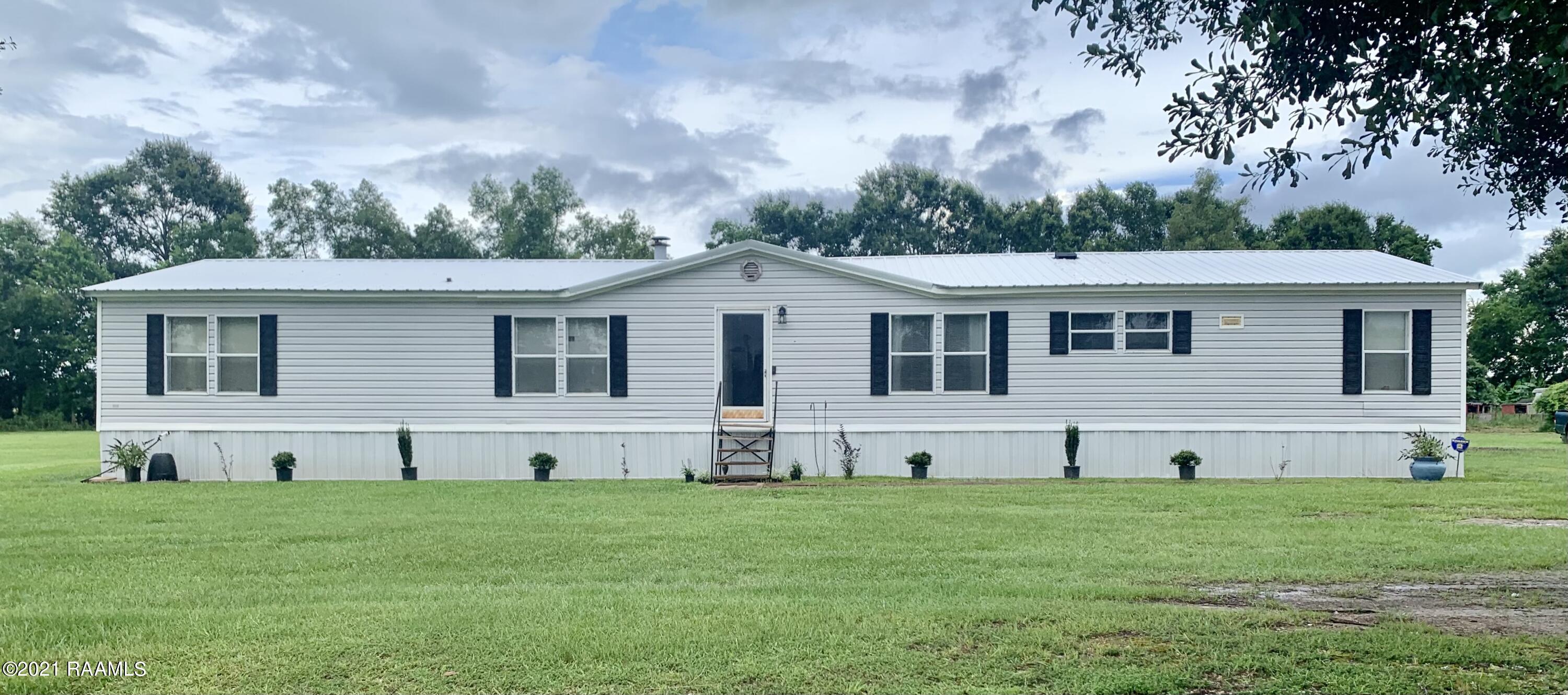 472 Cushman Road Opelousas, LA 70570 - Photo 1 of 16 IMG_3163 (2)