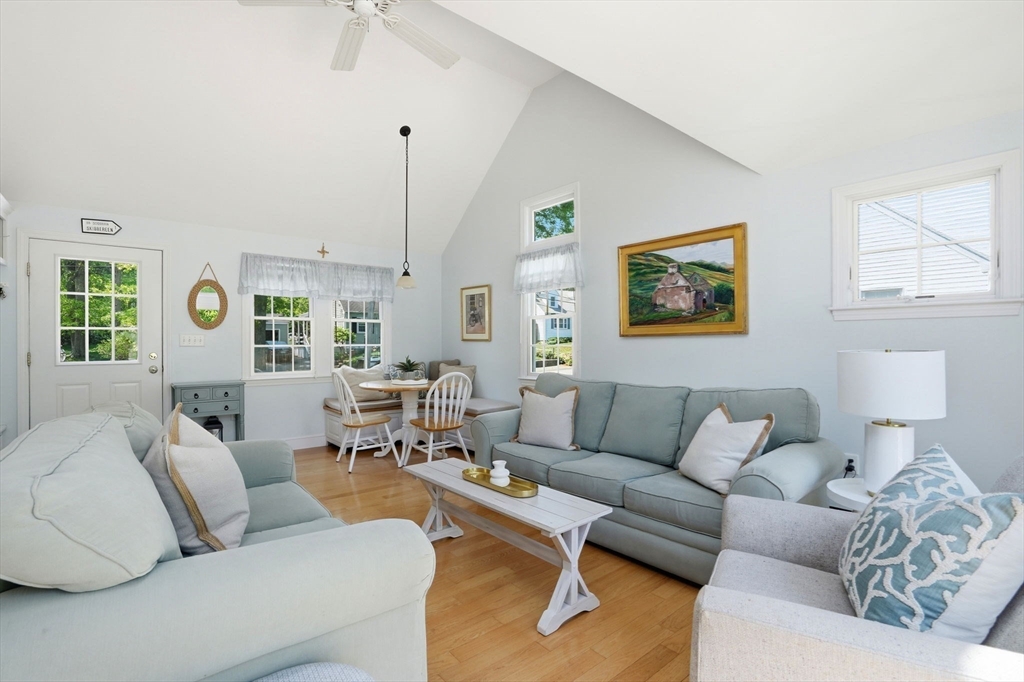87 Franklin Road Norwell, MA 02061 - Photo 2 of 41