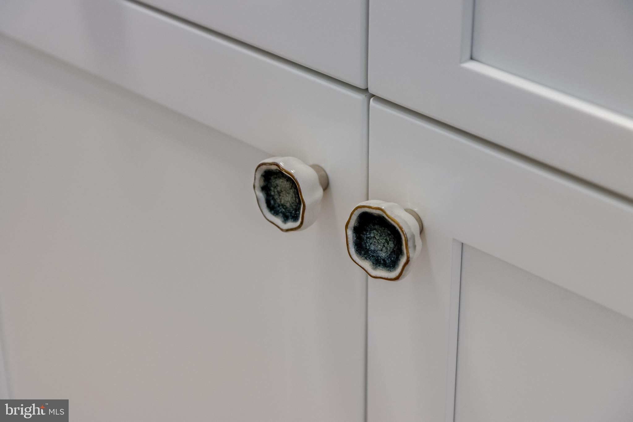 322 York Road South Bethany, DE 19930 - Photo 28 of 137 Designer cabinet pulls throughout the home