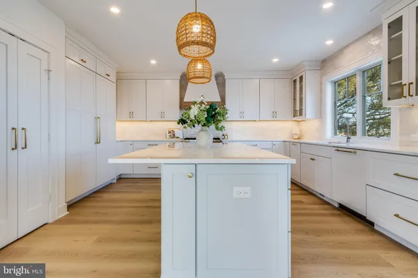 $3,500,000 | 322 York Road, South Bethany, DE 19930