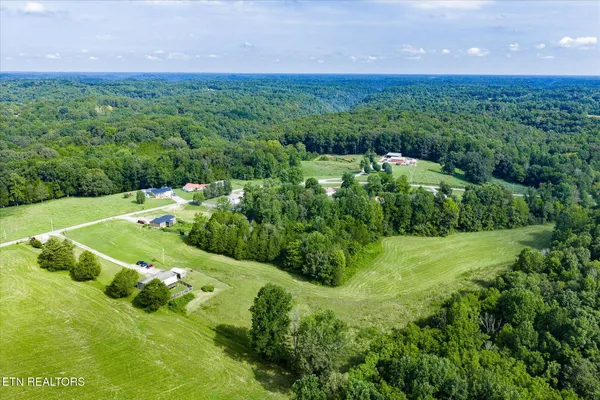 $312,000 | 330 Griffintown Road, Sparta, TN 38583