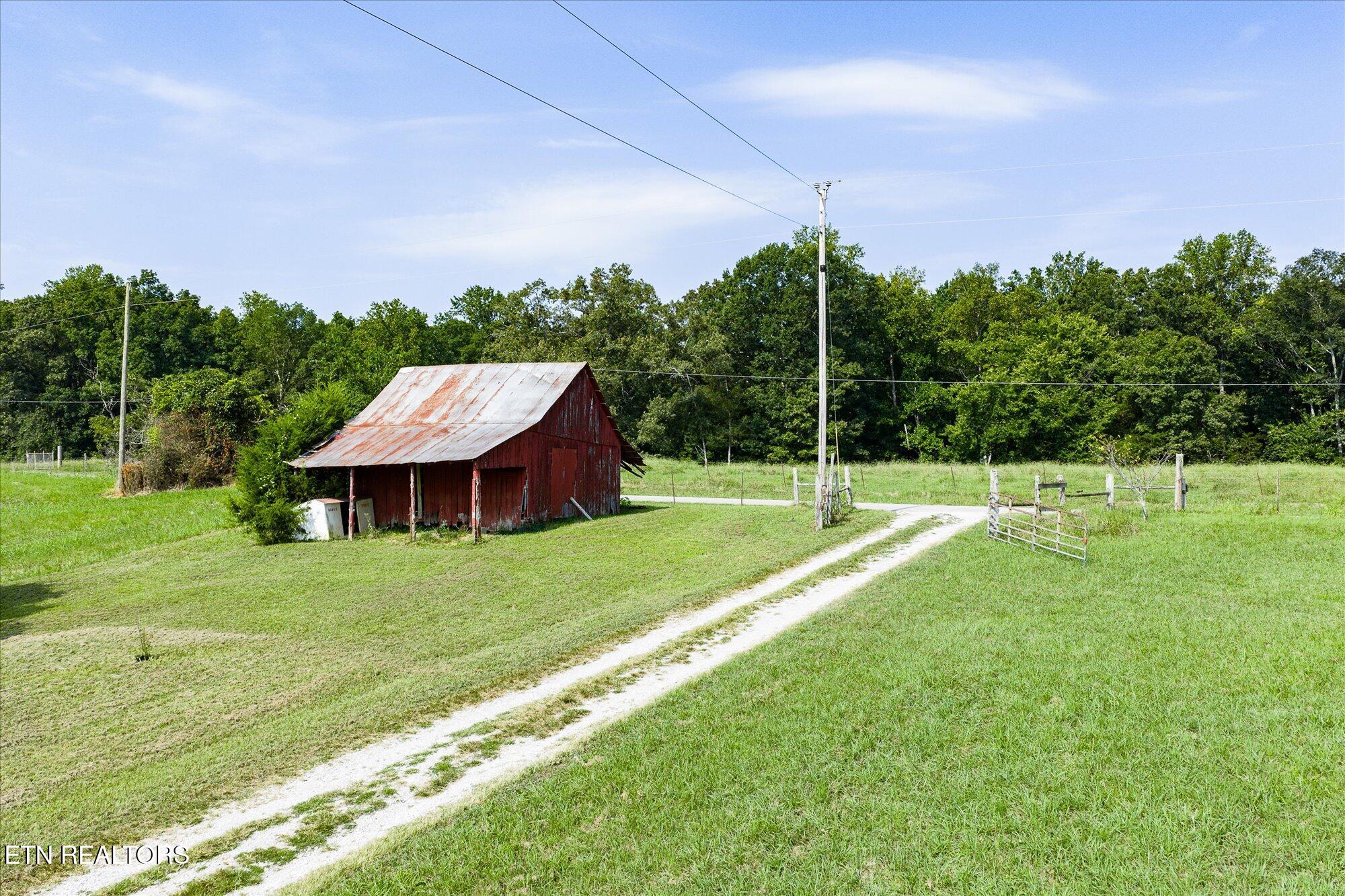 330 Griffintown Road Sparta, TN 38583 - Photo 17 of 42 14-330 Griffintown Rd_075_TNPC