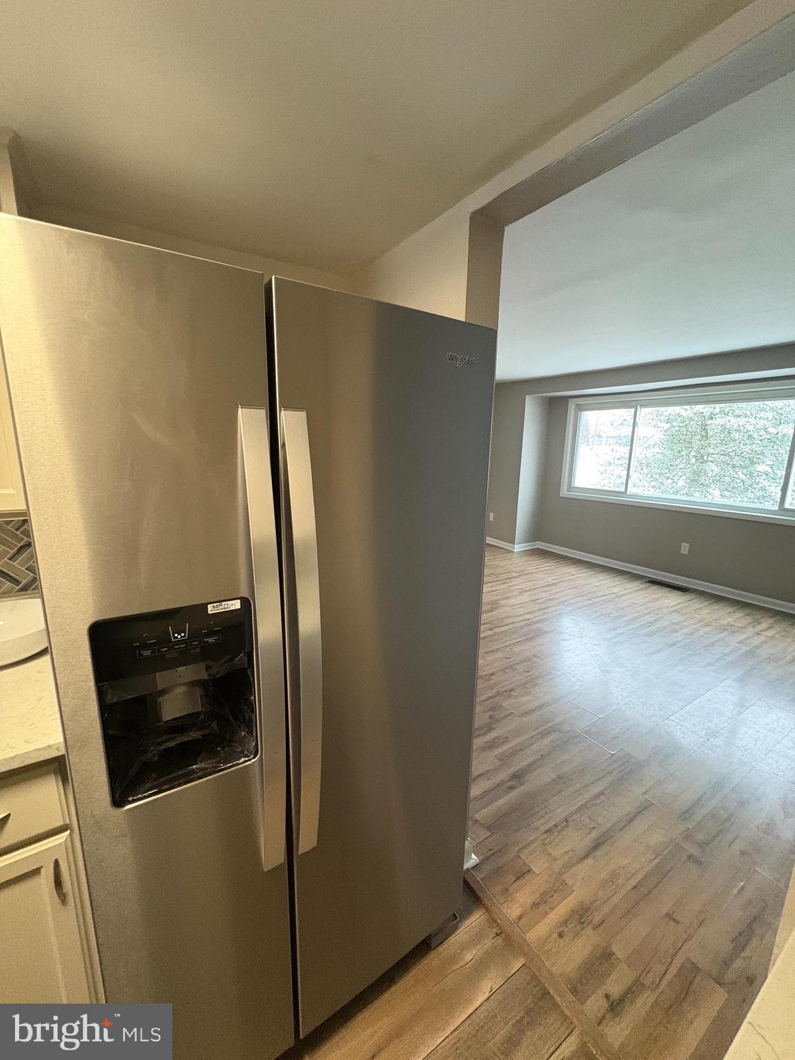 9432 Merryrest Road Columbia, MD 21045 - Photo 9 of 27 New stainless frig