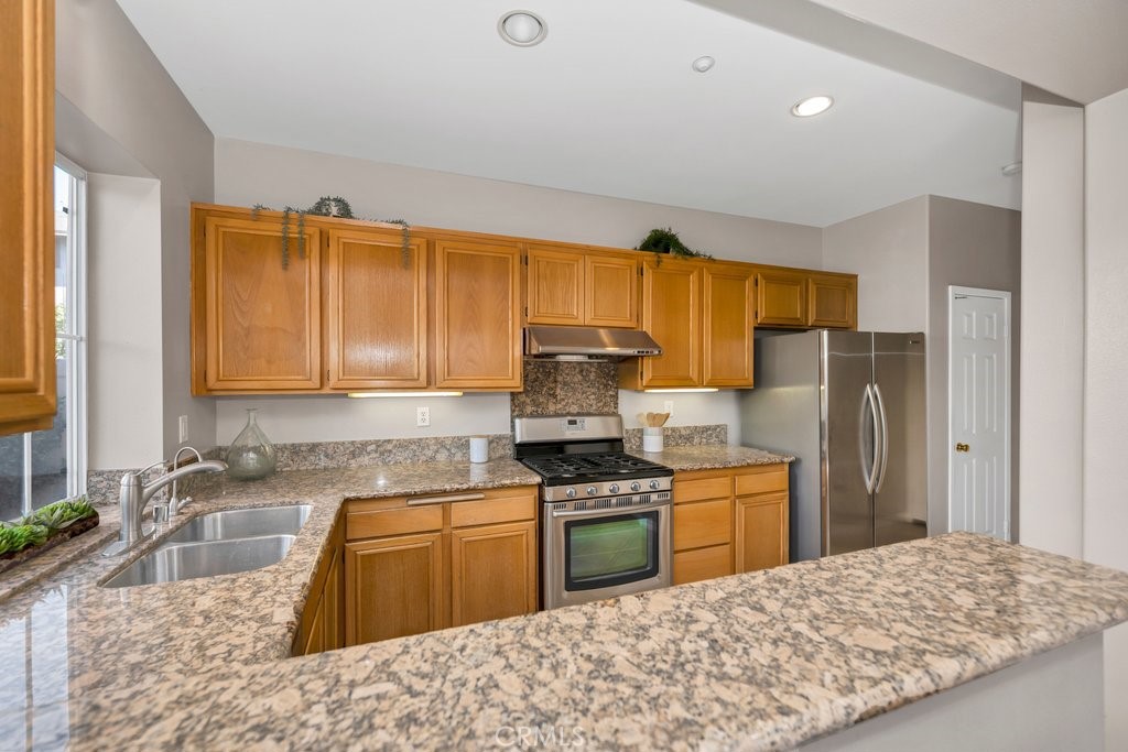 108 Peppertree Lane Monrovia, CA 91016 - Photo 8 of 29