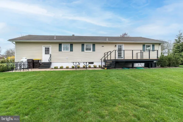 $875,000 | 3645-57 Applebutter Road, Fountainville, PA 18923