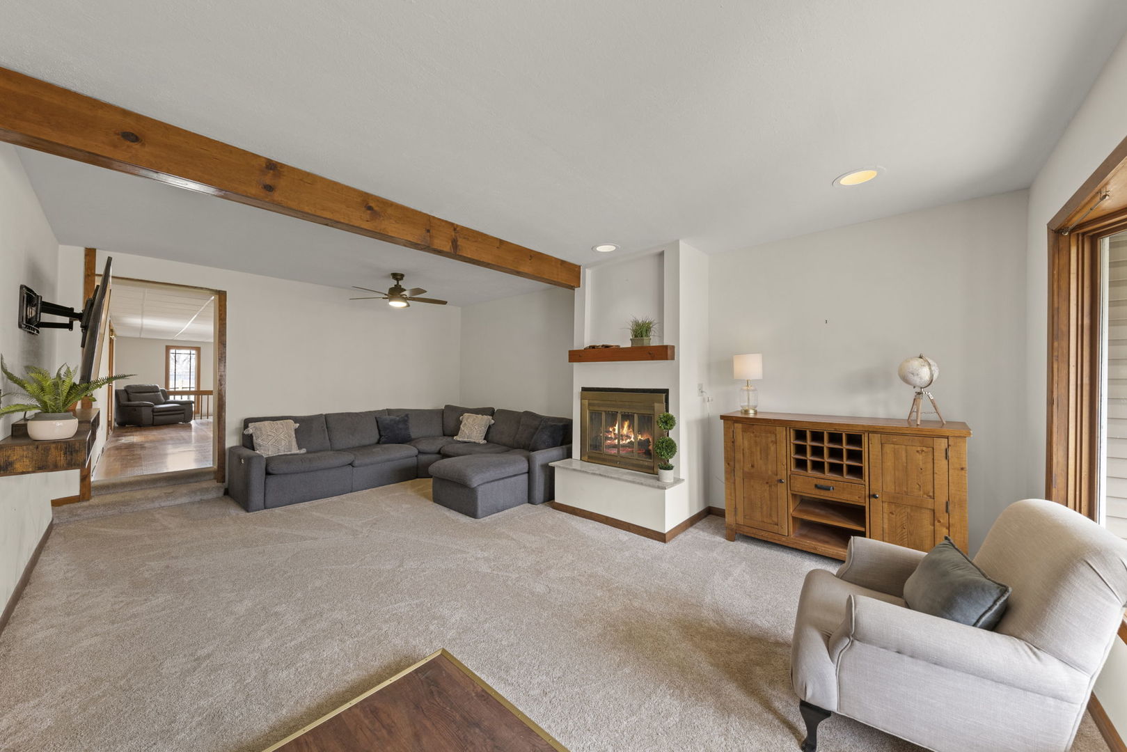 440 West Harrison Road Lombard, IL 60148 - Photo 2 of 17