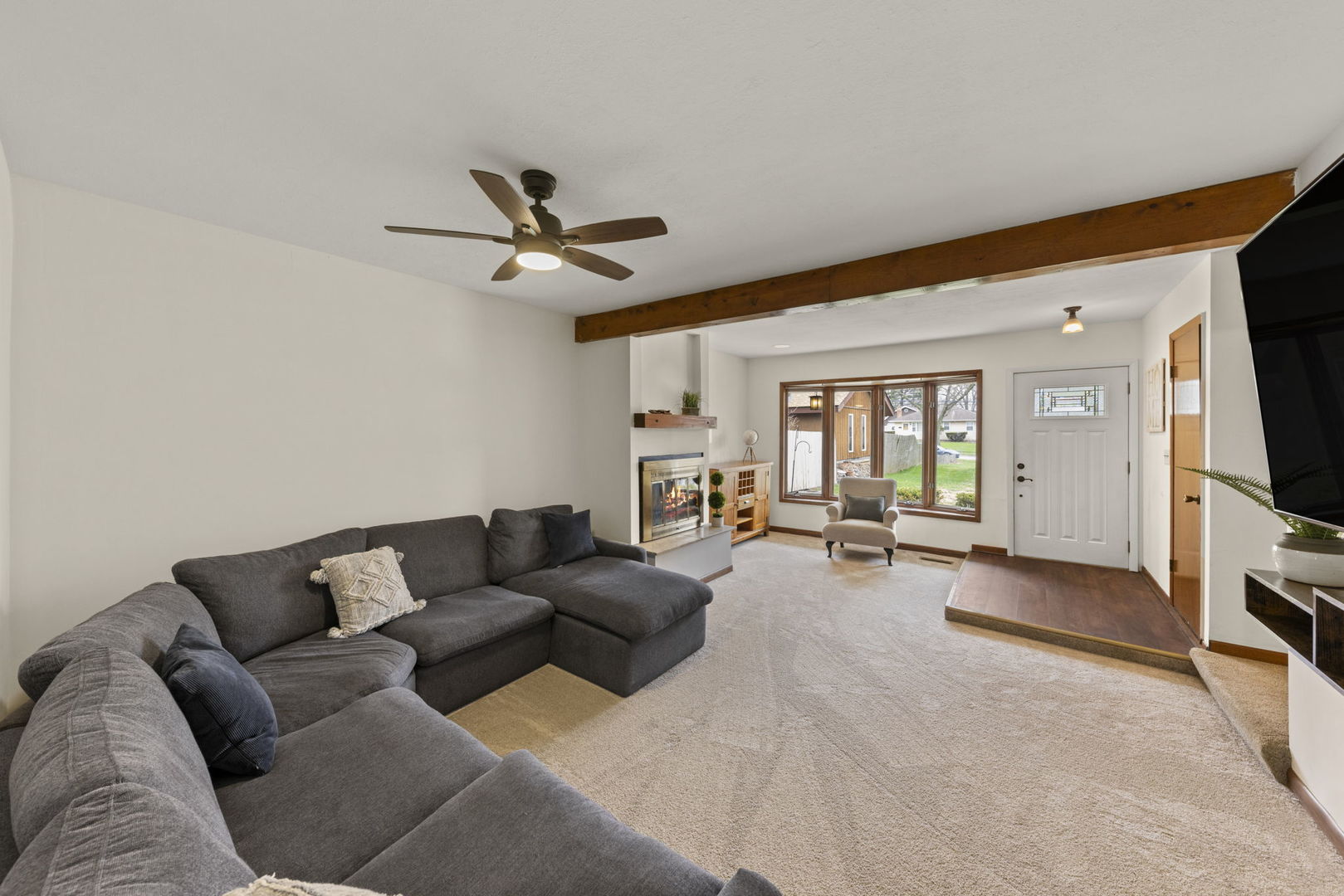 440 West Harrison Road Lombard, IL 60148 - Photo 4 of 17