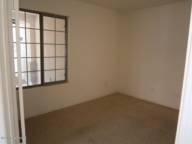 1307 West Vineyard Road Phoenix, AZ 85041 - Photo 8 of 30 Den