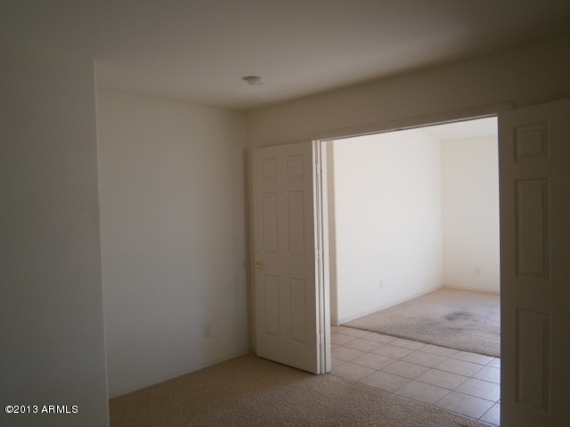 1307 West Vineyard Road Phoenix, AZ 85041 - Photo 9 of 30 Den 2