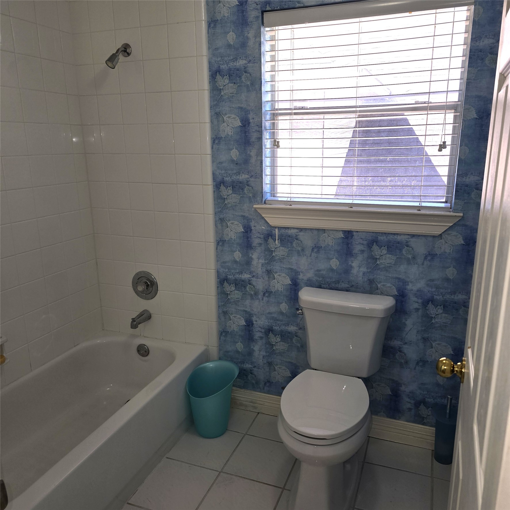 18302 Rittenhouse Park Court Spring, TX 77379 - Photo 36 of 42 BATH2 SHOWER WITH TILE TO THE CEILING