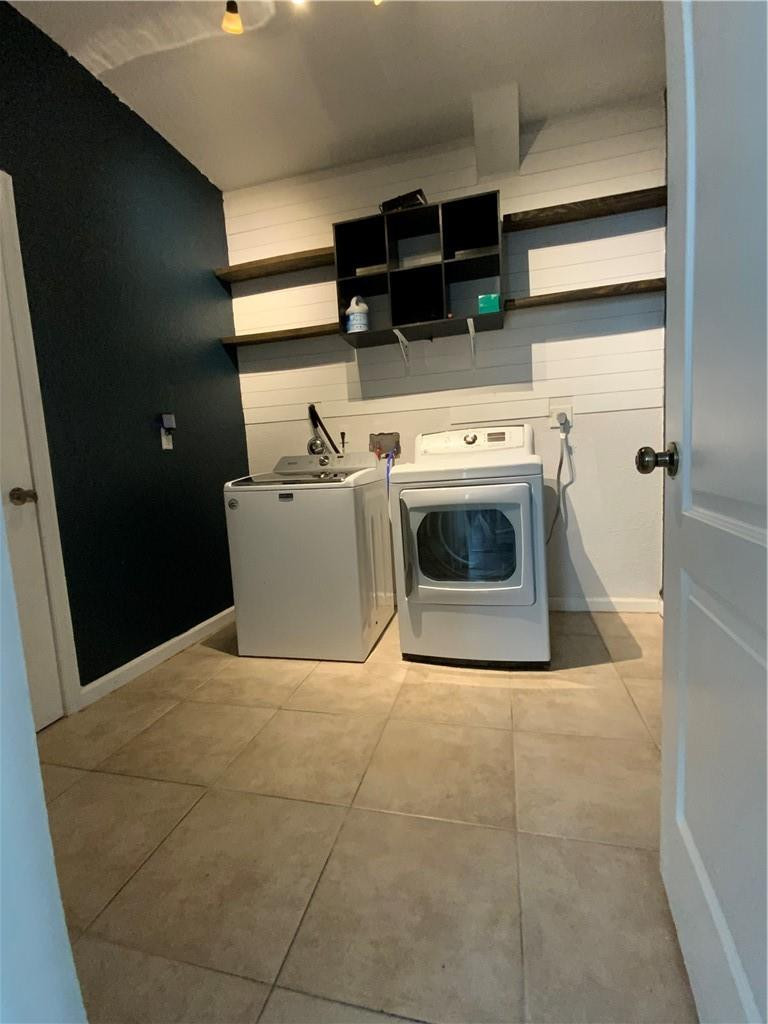 5633 Spanish River Road Fort Pierce, FL 34951 - Photo 40 of 46 Laundry Room