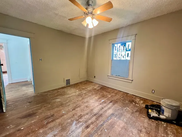 $85,000 | 212 Vine Street, Villa Grove, IL 61956