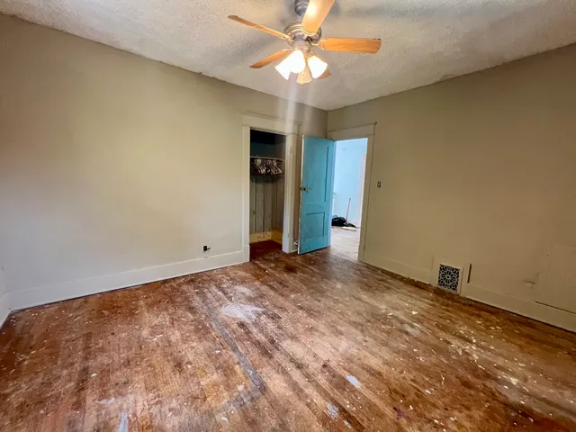 $85,000 | 212 Vine Street, Villa Grove, IL 61956