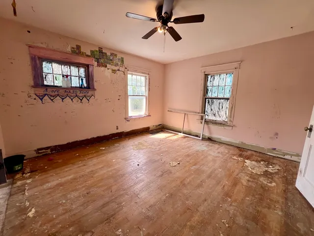 $85,000 | 212 Vine Street, Villa Grove, IL 61956