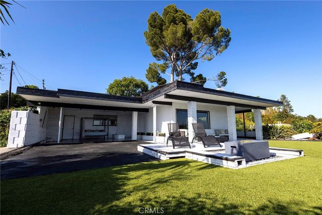$2,498,000 | 9924 Beverly Grove Drive, Beverly Hills, CA 90210