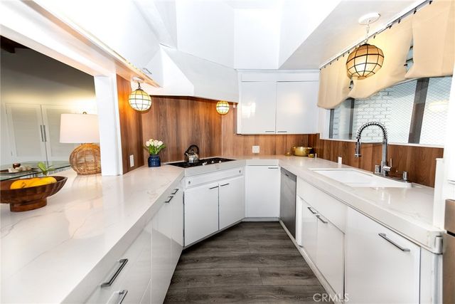 $2,498,000 | 9924 Beverly Grove Drive, Beverly Hills, CA 90210