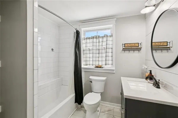 $248,000 | 2600 Farmsite Road, Violet, LA 70092