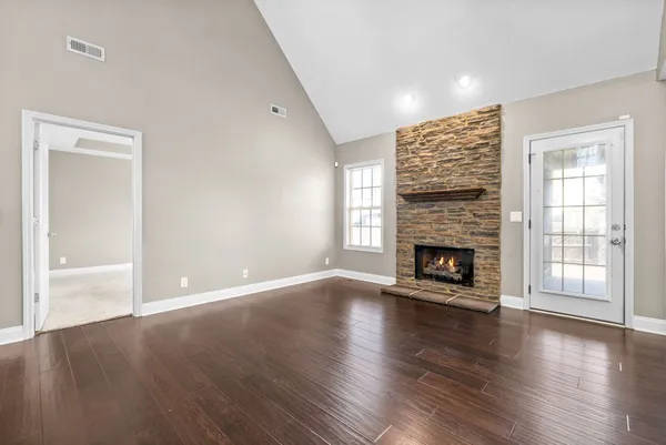 $2,000 | 3365 Franklin Meadows Way, Clarksville, TN 37042