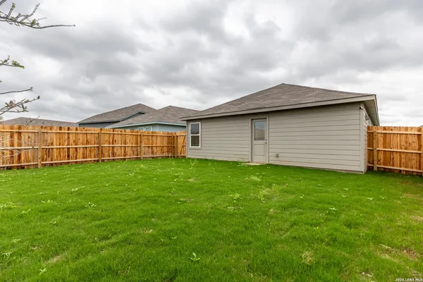 $1,600 | 10815 Lillia Branch, San Antonio, TX 78224