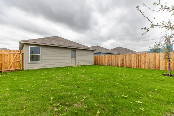 $1,600 | 10815 Lillia Branch, San Antonio, TX 78224