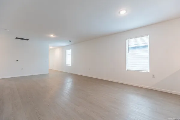 $1,600 | 10815 Lillia Branch, San Antonio, TX 78224