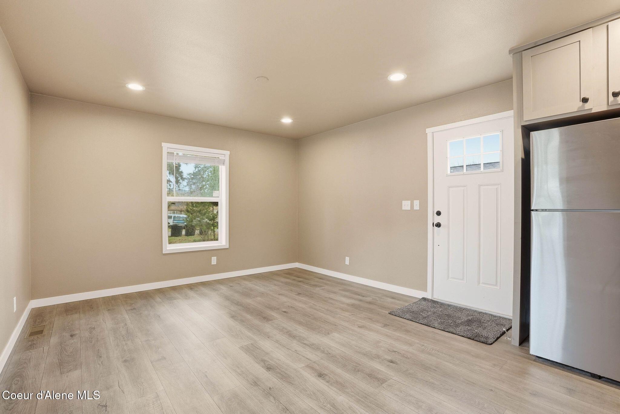 11776 Hauser Lake Road, Unit SPC 15 Hauser, ID 83854 - Photo 3 of 20 Inside-Media- N Hauser-5
