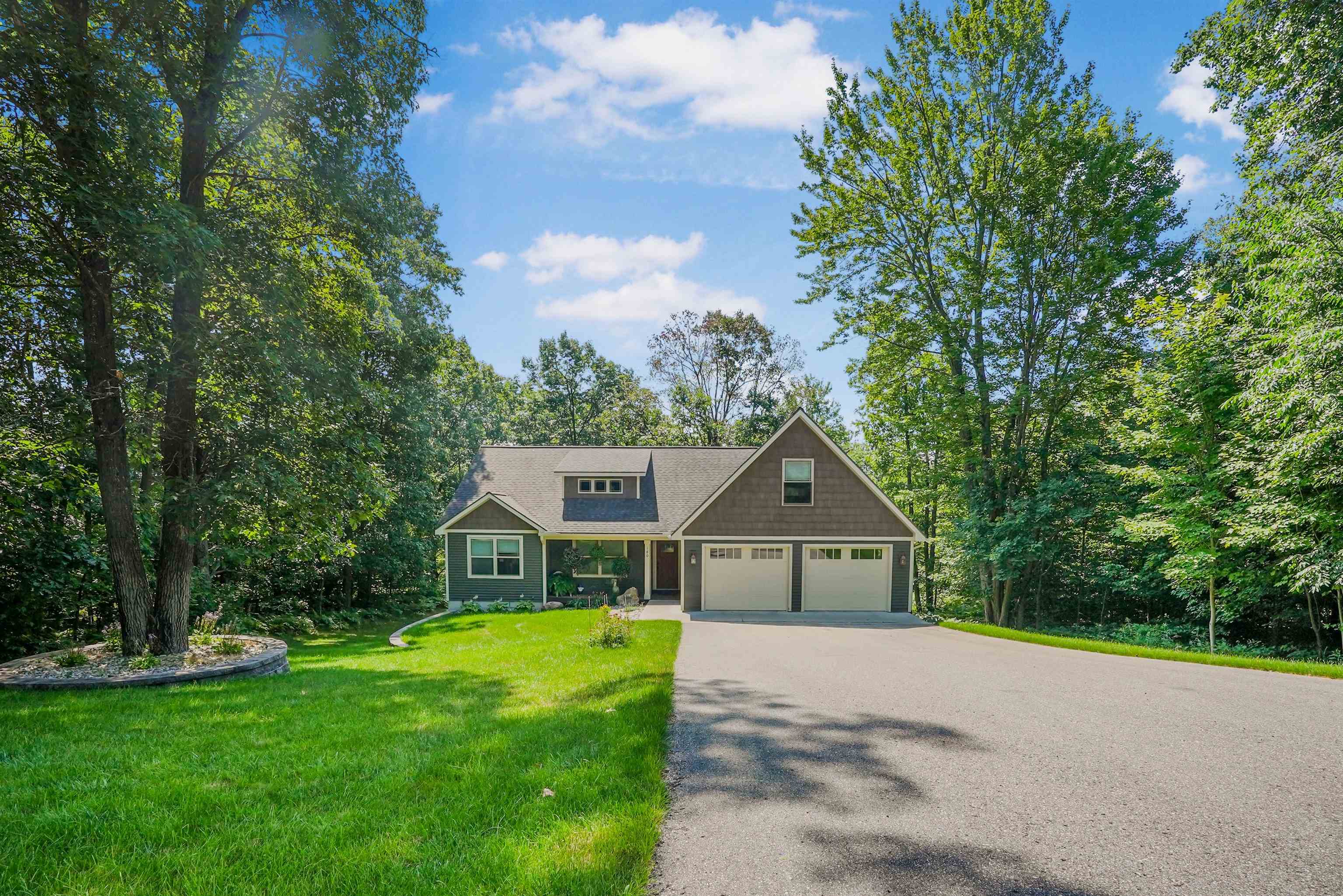 180 Hunters Ridge Cadillac, MI 49601 - Photo 15 of 63