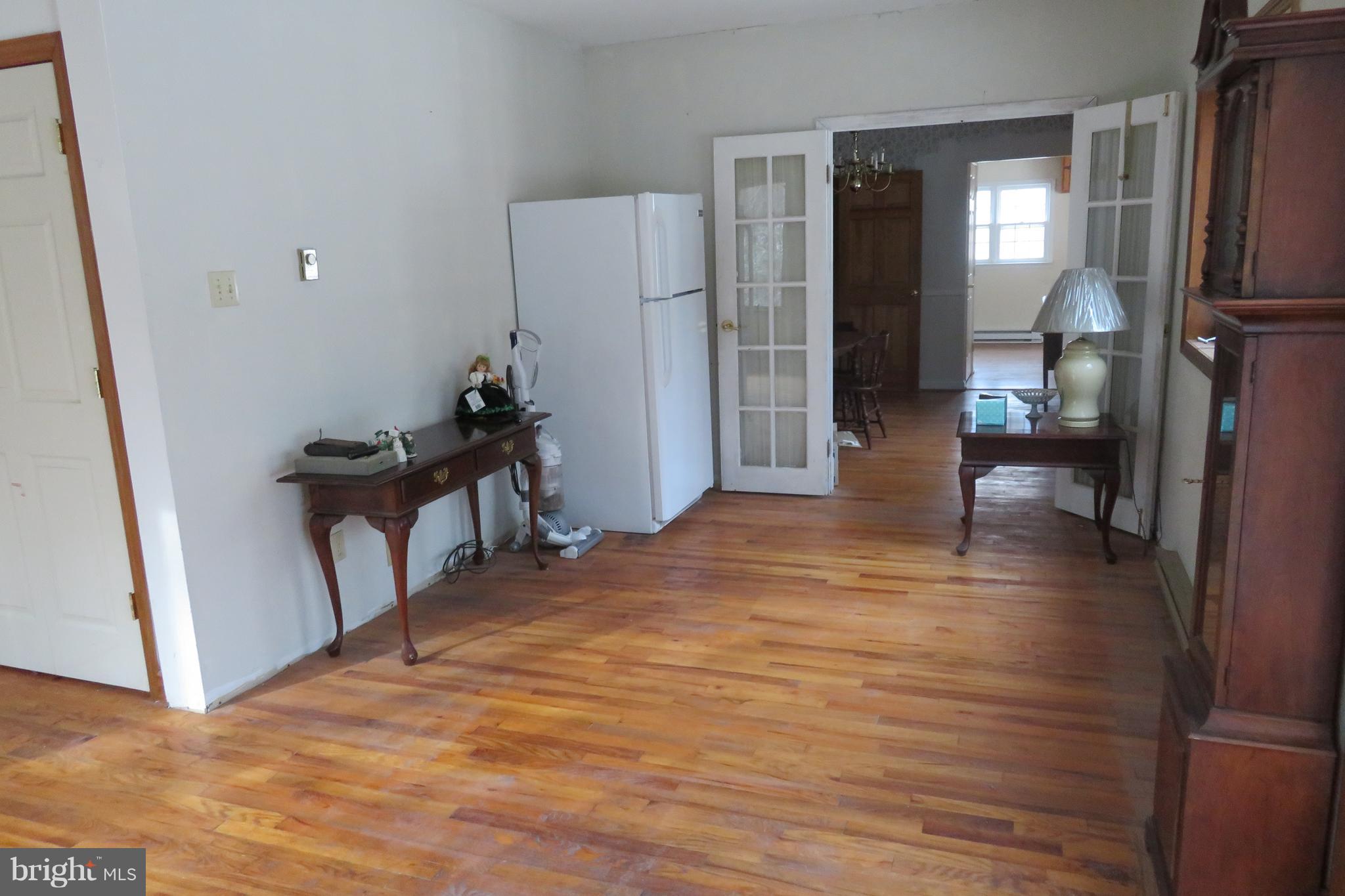4107 Falls Road Manchester, MD 21102 - Photo 13 of 30 Family Room