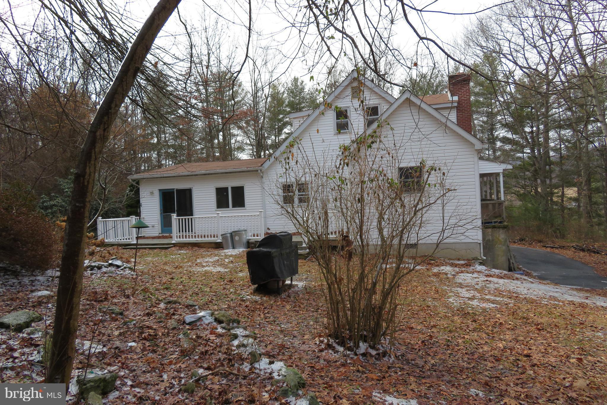 4107 Falls Road Manchester, MD 21102 - Photo 28 of 30 Exterior (Rear)