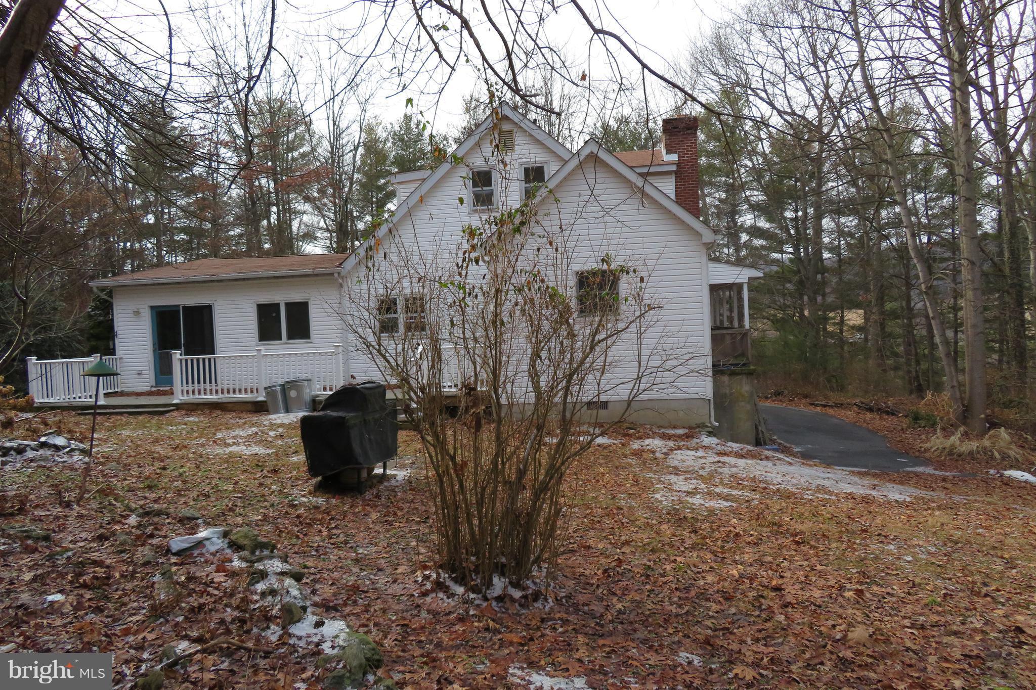 4107 Falls Road Manchester, MD 21102 - Photo 29 of 30 Exterior (Rear)