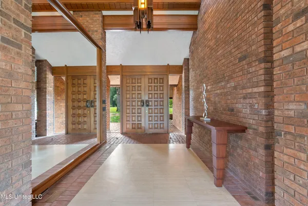 $699,900 | 333 Westover Drive, Clarksdale, MS 38614