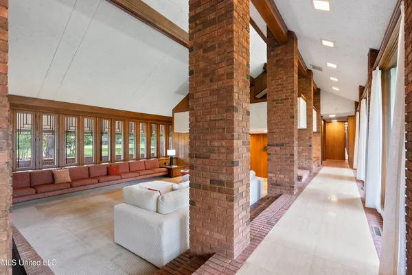 $699,900 | 333 Westover Drive, Clarksdale, MS 38614