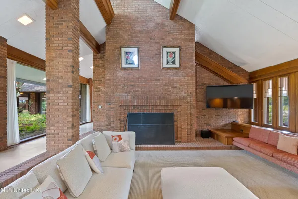 $699,900 | 333 Westover Drive, Clarksdale, MS 38614