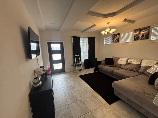 $3,500 | 1991 Shim Ball Way, Pearland, TX 77089